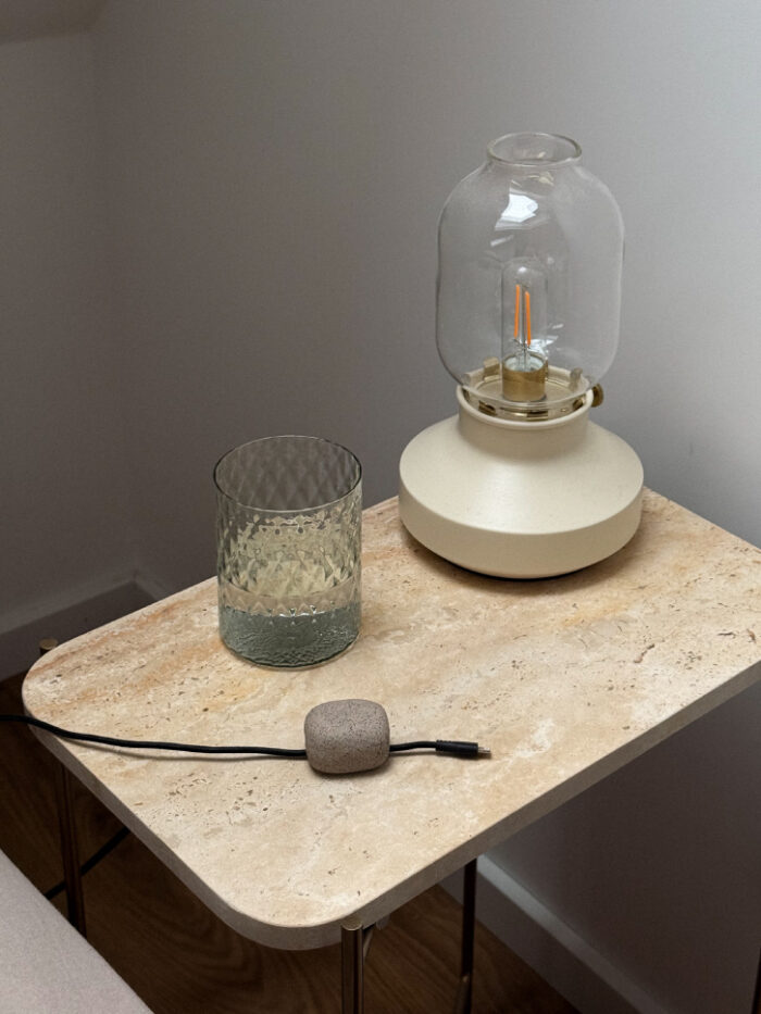 Cable holder